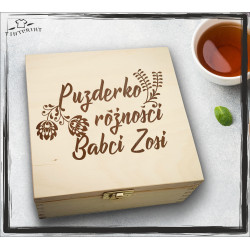 GRAWEROWANE PUDEŁKO Z HERABATAMI NA DZIEŃ BABCI I DZIADKA PUZDERKO RÓŻNOŚCI BABCI (IMIĘ)