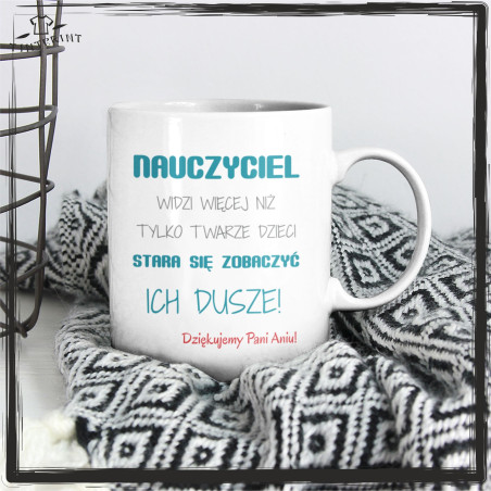 NAUCZYCIEL WIDZI WIĘCEJ