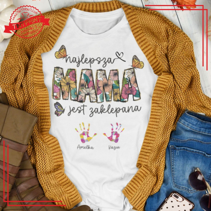 Zaklepana MAMA + imiona imiona dzieci koszulka dla mamy Zaklepana MAMA + imiona imiona dzieci koszulka dla mamy